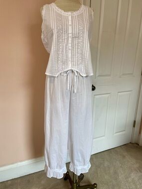 La CERA Women's White Ruffle Edge Bloomer Pants and Top Set 100% Cotton M